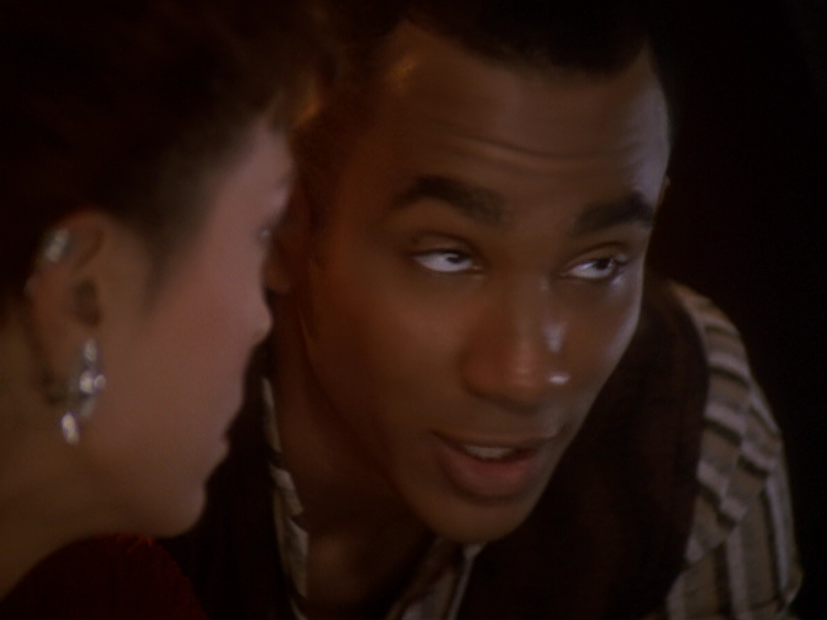 extant_StarTrek_DS9_6x05-FavorTheBold_02311.jpg