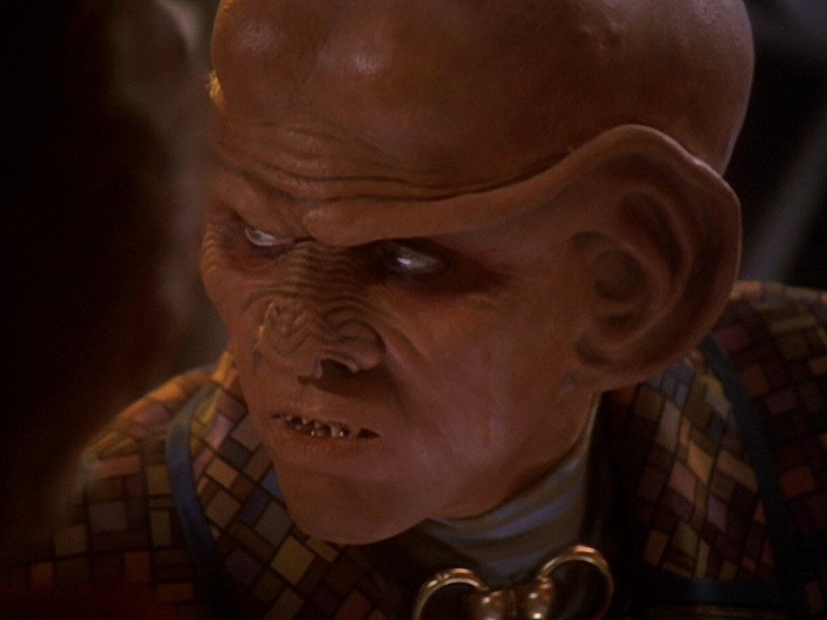 extant_StarTrek_DS9_6x05-FavorTheBold_02313.jpg