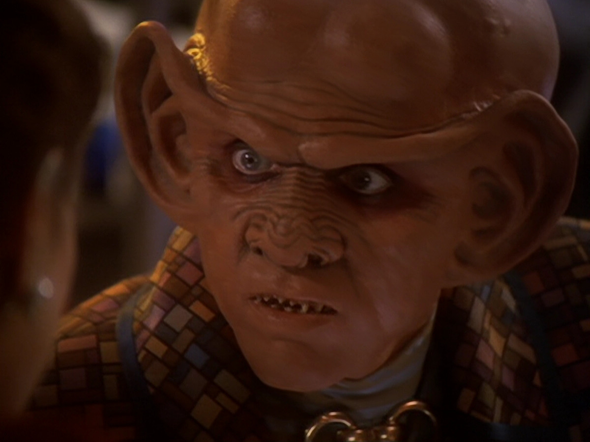 extant_StarTrek_DS9_6x05-FavorTheBold_02321.jpg
