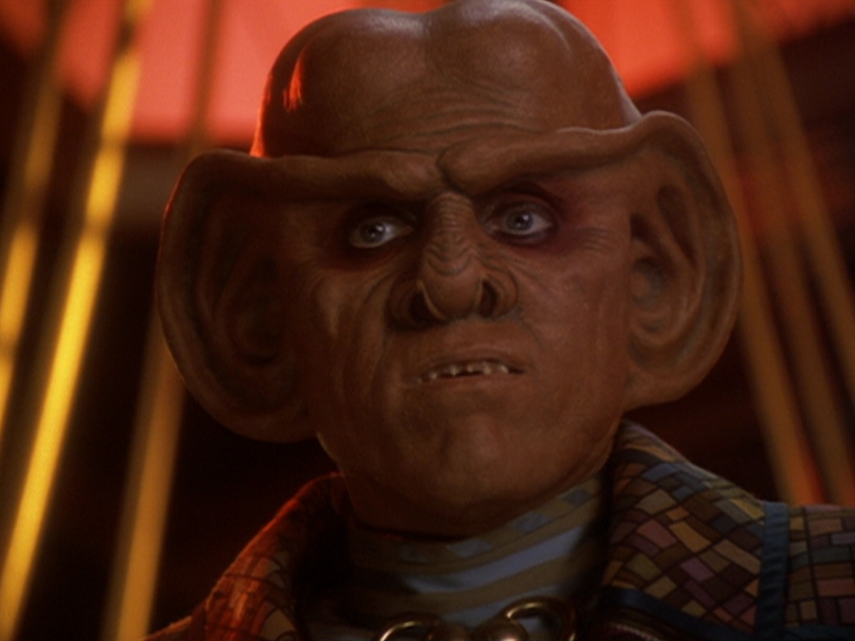 extant_StarTrek_DS9_6x05-FavorTheBold_02340.jpg