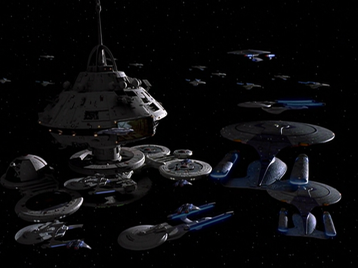 extant_StarTrek_DS9_6x05-FavorTheBold_02345.jpg