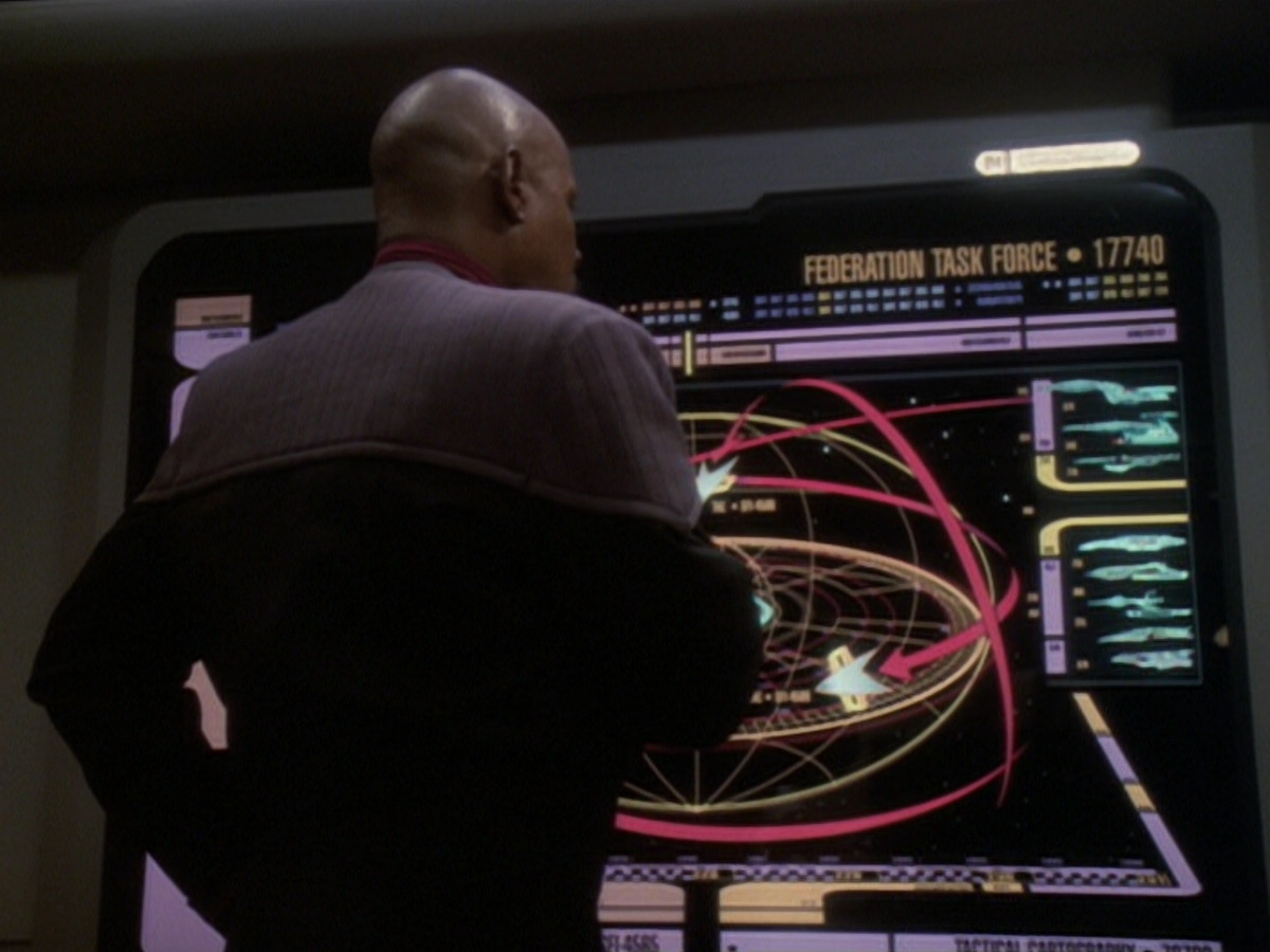 extant_StarTrek_DS9_6x05-FavorTheBold_02348.jpg