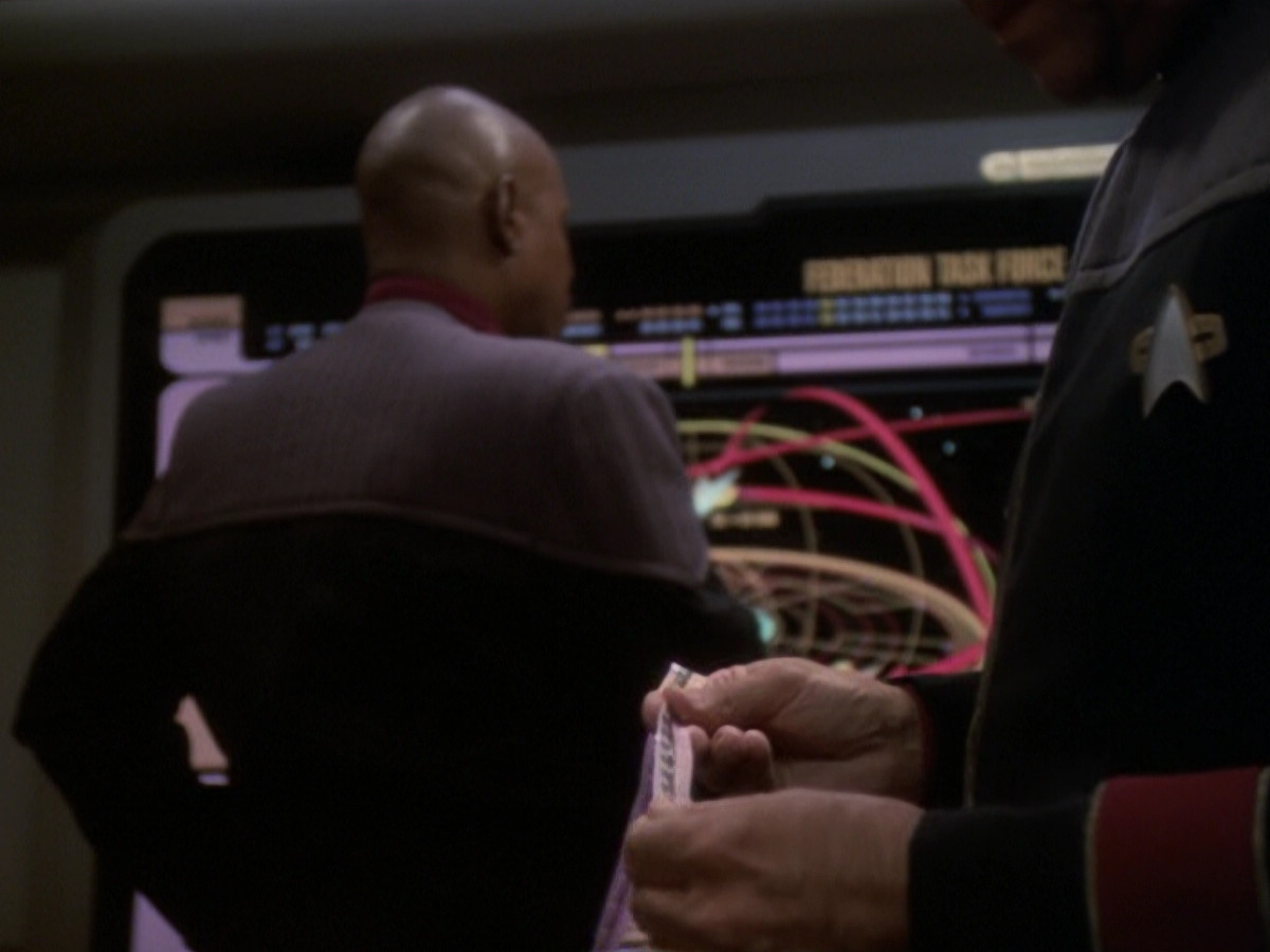 extant_StarTrek_DS9_6x05-FavorTheBold_02356.jpg