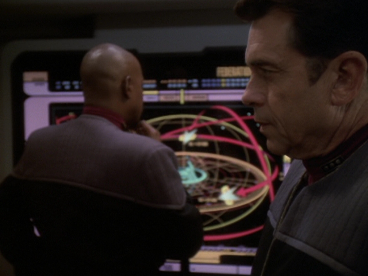 extant_StarTrek_DS9_6x05-FavorTheBold_02368.jpg