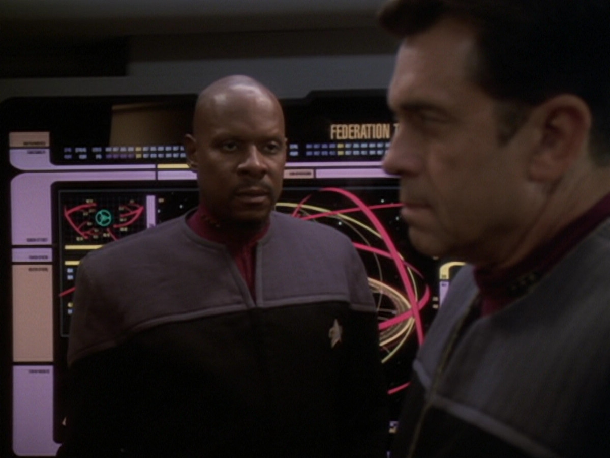 extant_StarTrek_DS9_6x05-FavorTheBold_02375.jpg