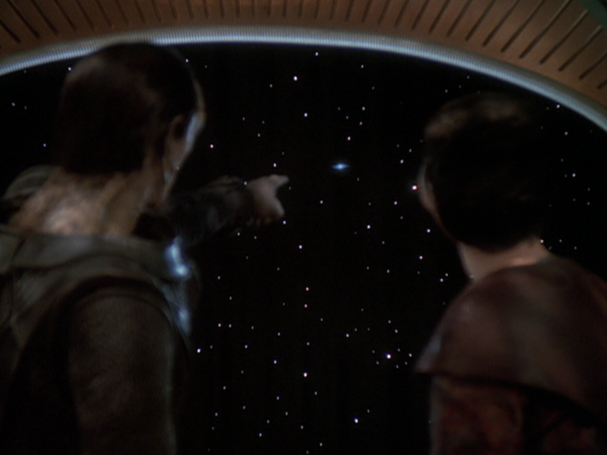 extant_StarTrek_DS9_6x05-FavorTheBold_02422.jpg