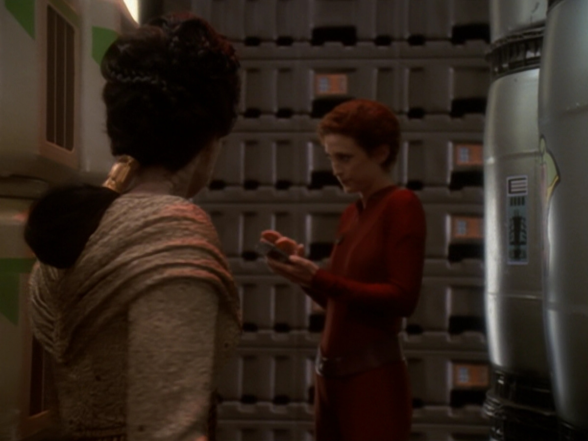 extant_StarTrek_DS9_6x05-FavorTheBold_02698.jpg