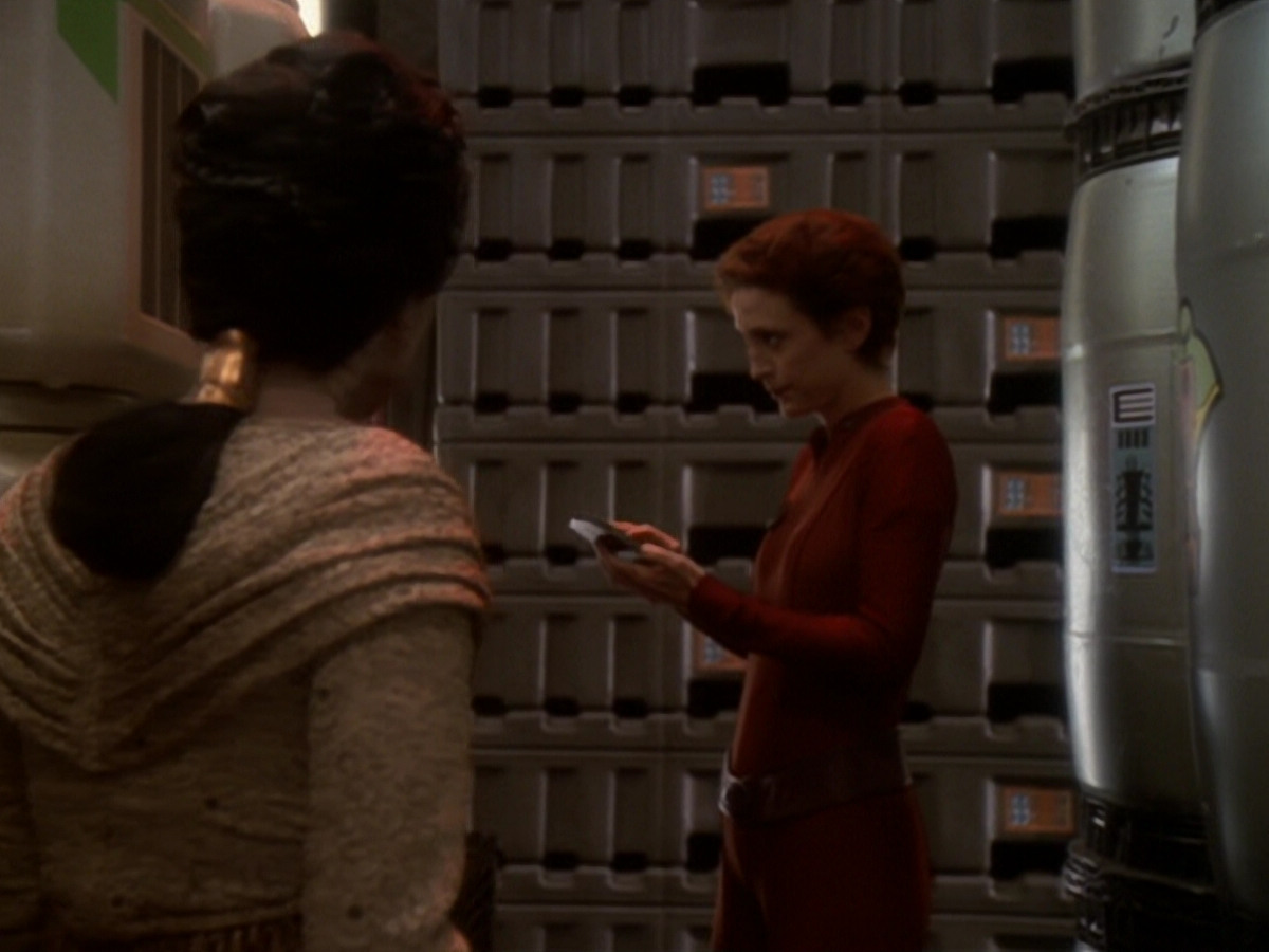 extant_StarTrek_DS9_6x05-FavorTheBold_02699.jpg