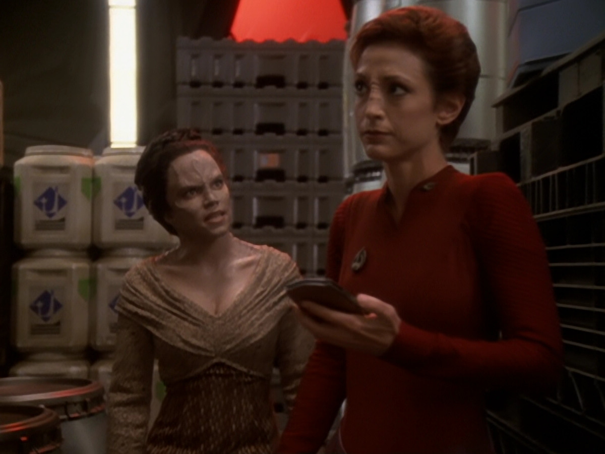 extant_StarTrek_DS9_6x05-FavorTheBold_02719.jpg