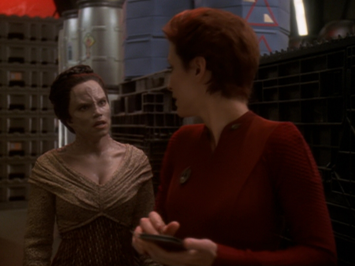 extant_StarTrek_DS9_6x05-FavorTheBold_02732.jpg