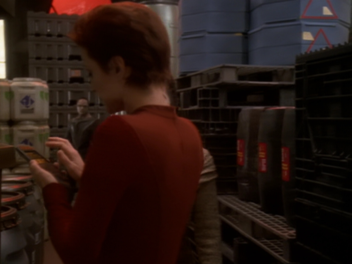 extant_StarTrek_DS9_6x05-FavorTheBold_02736.jpg