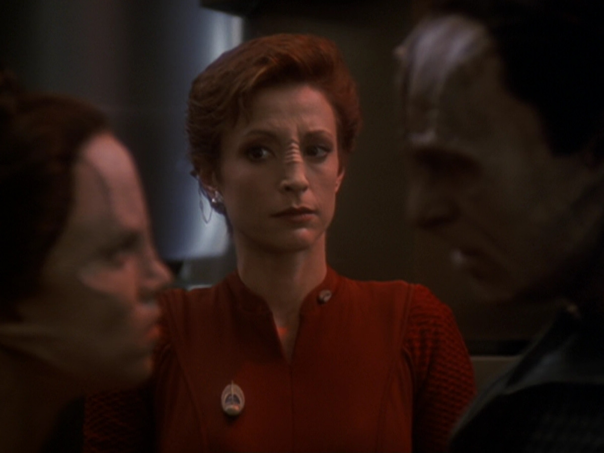extant_StarTrek_DS9_6x05-FavorTheBold_02767.jpg