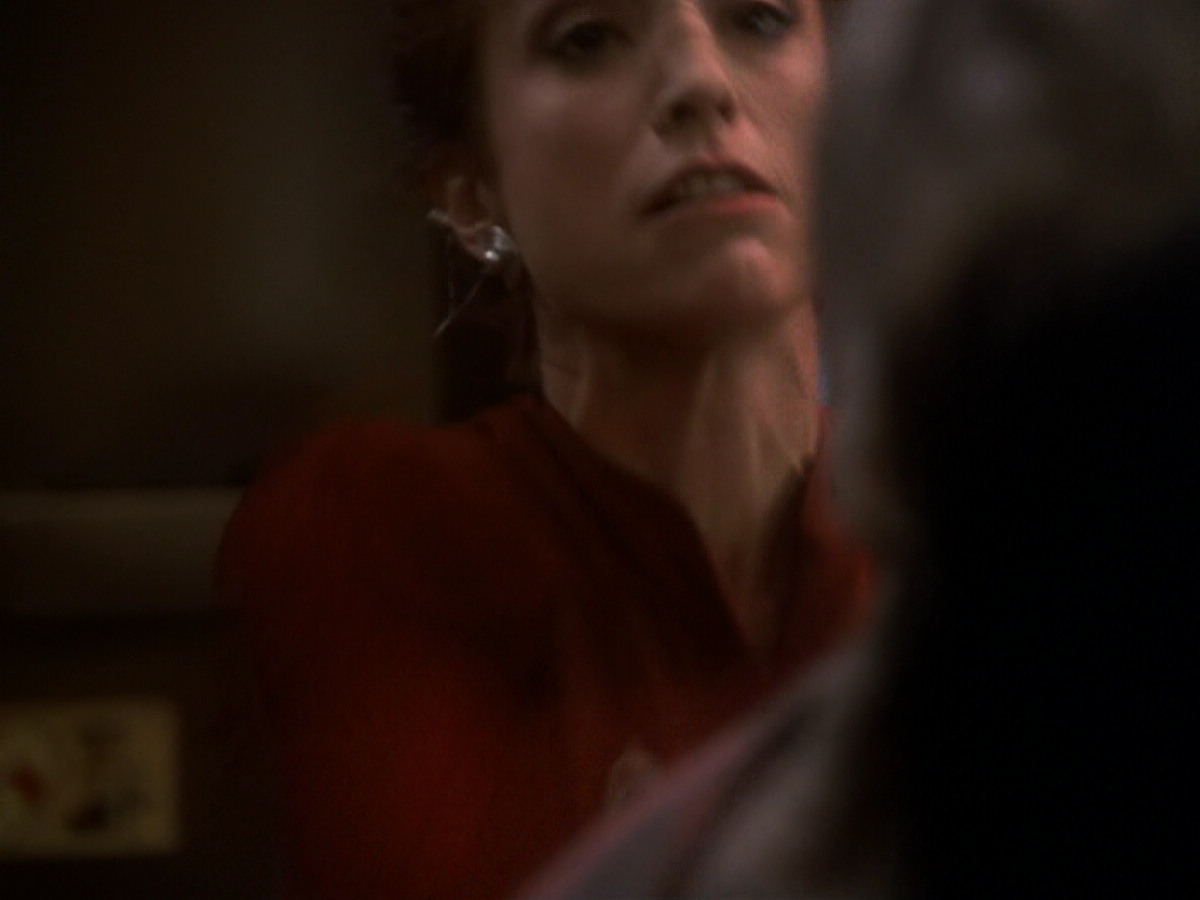 extant_StarTrek_DS9_6x05-FavorTheBold_02831.jpg