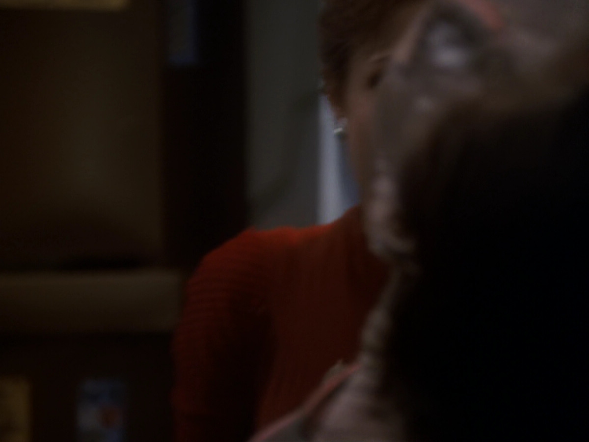 extant_StarTrek_DS9_6x05-FavorTheBold_02832.jpg