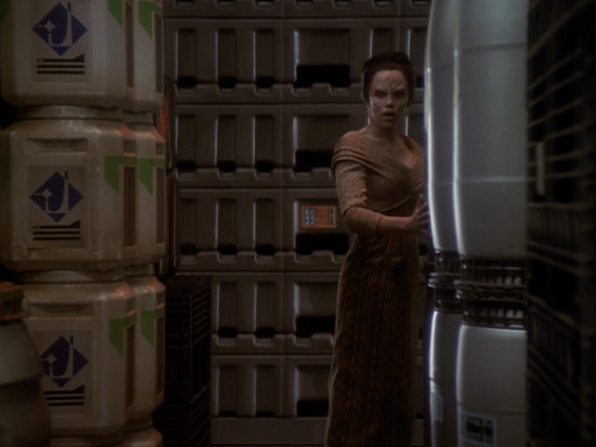 extant_StarTrek_DS9_6x05-FavorTheBold_02864.jpg