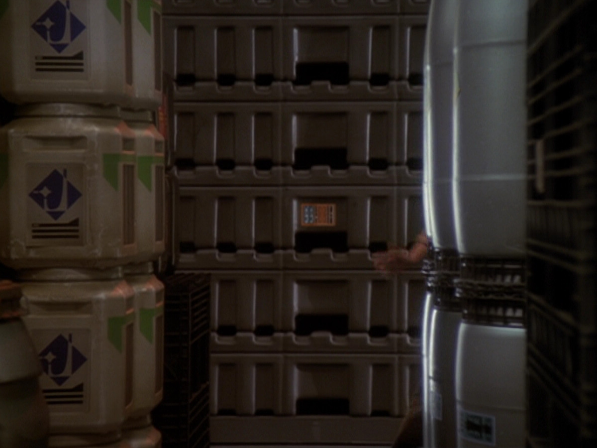 extant_StarTrek_DS9_6x05-FavorTheBold_02865.jpg