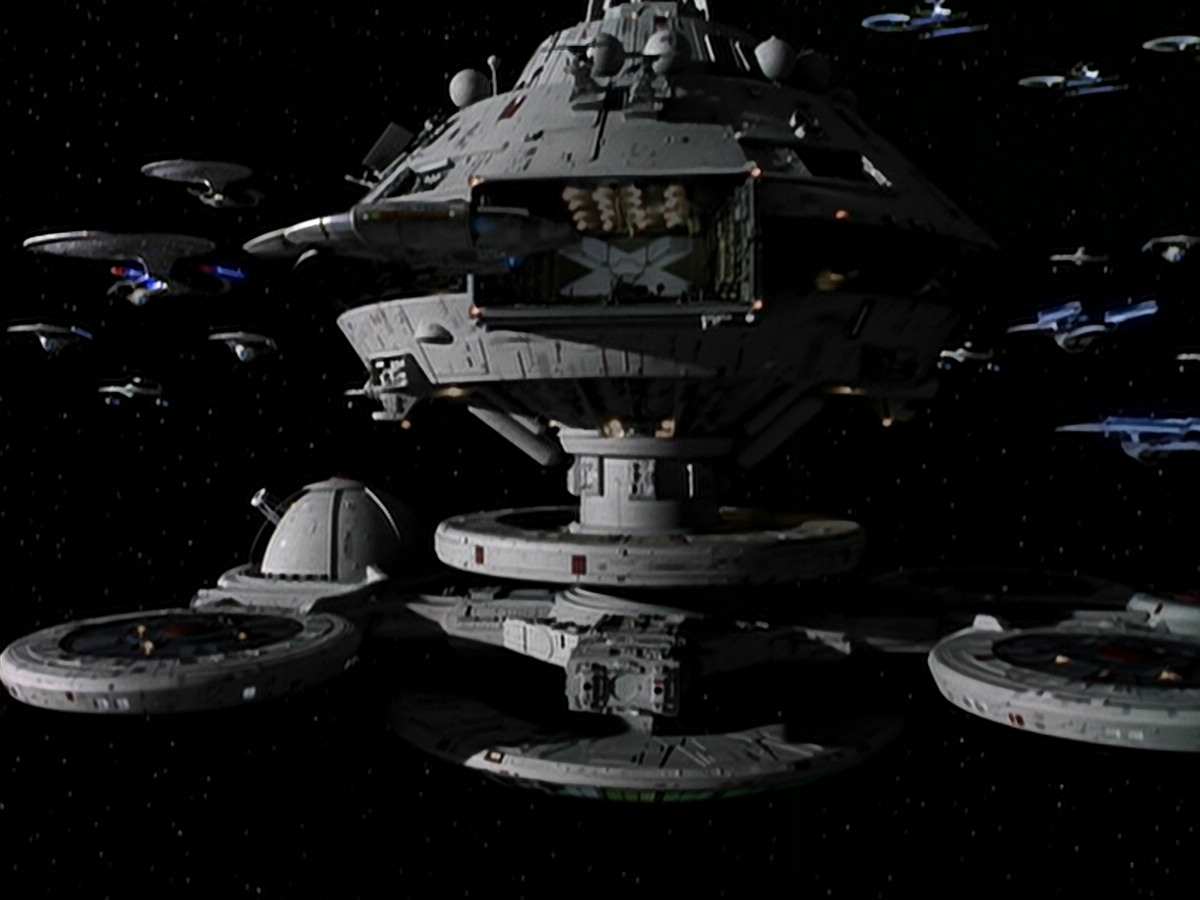 extant_StarTrek_DS9_6x05-FavorTheBold_02867.jpg