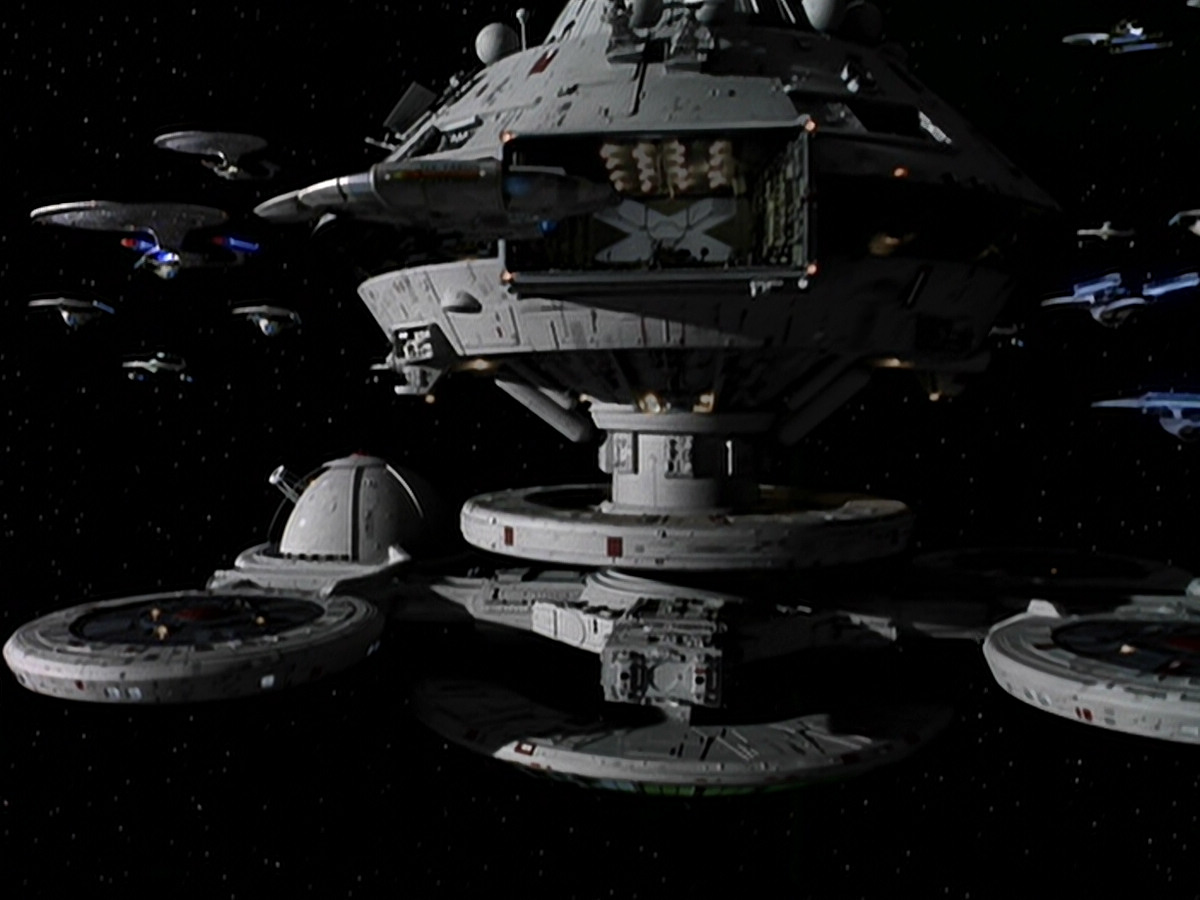 extant_StarTrek_DS9_6x05-FavorTheBold_02868.jpg