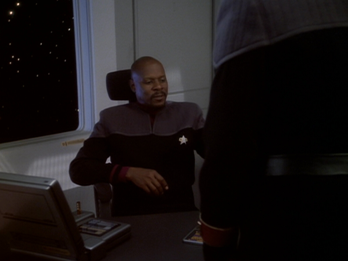 extant_StarTrek_DS9_6x05-FavorTheBold_02882.jpg