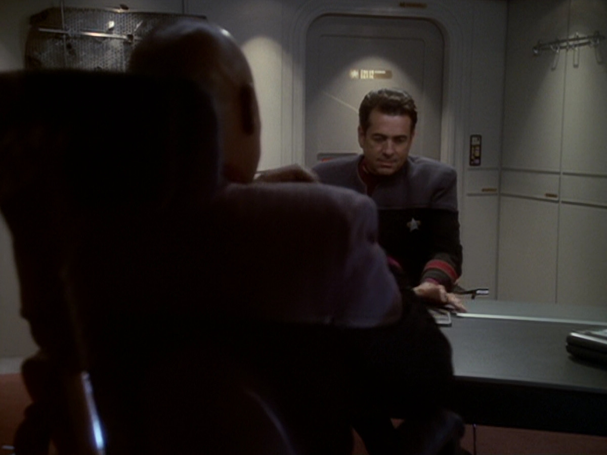 extant_StarTrek_DS9_6x05-FavorTheBold_02902.jpg