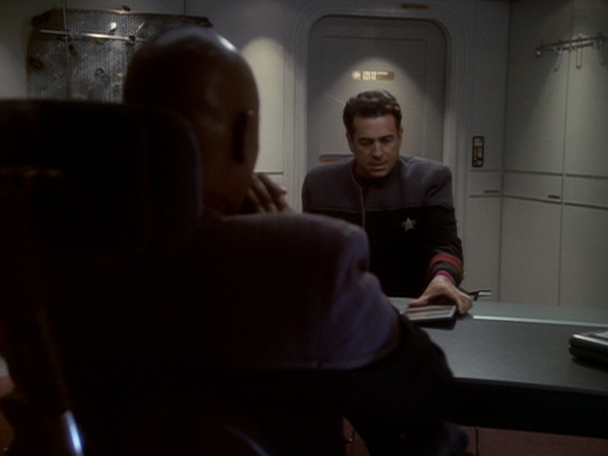 extant_StarTrek_DS9_6x05-FavorTheBold_02903.jpg