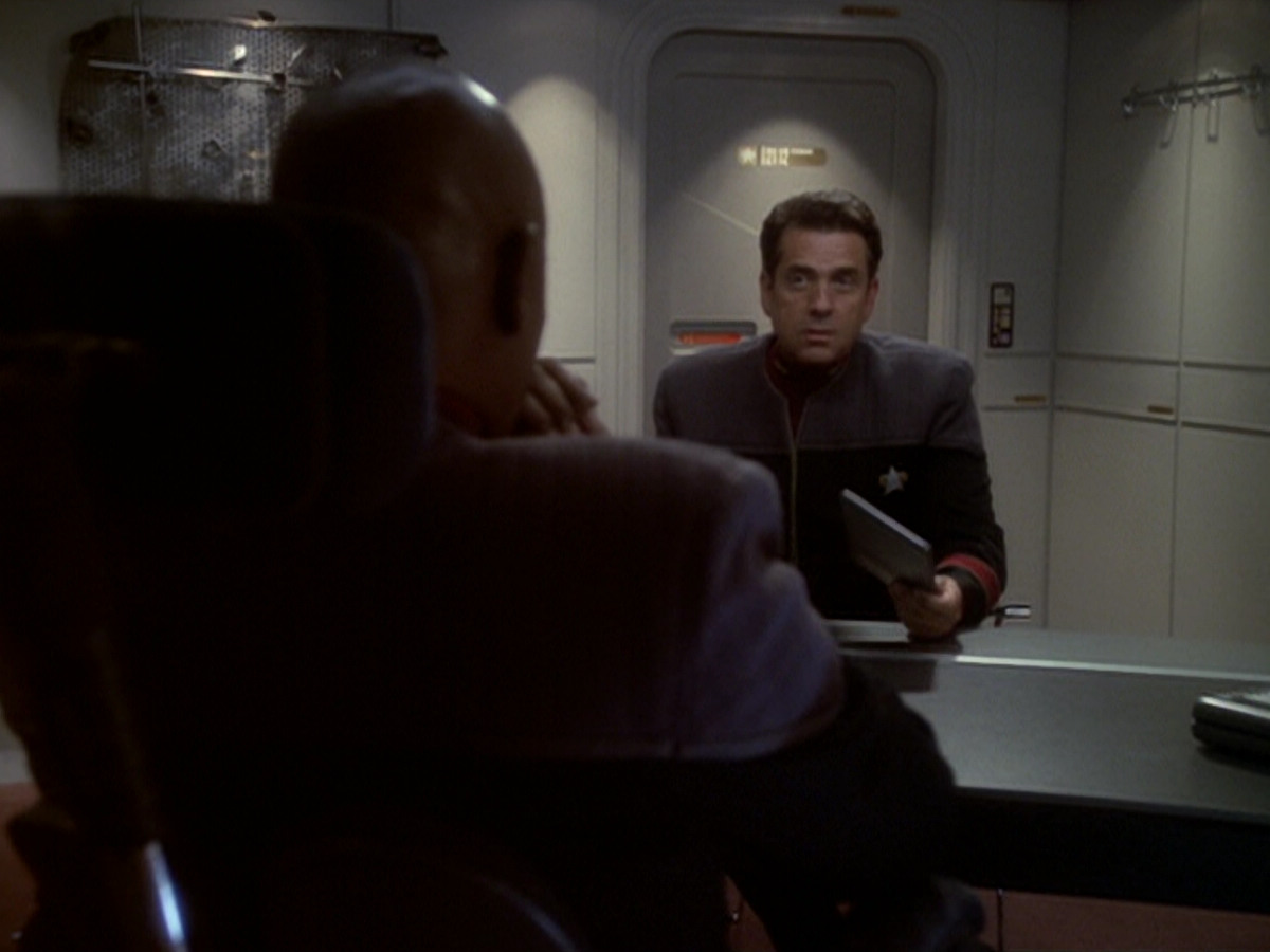extant_StarTrek_DS9_6x05-FavorTheBold_02907.jpg