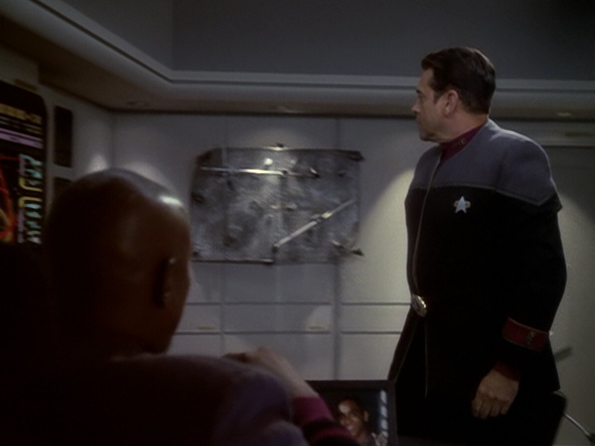 extant_StarTrek_DS9_6x05-FavorTheBold_02935.jpg