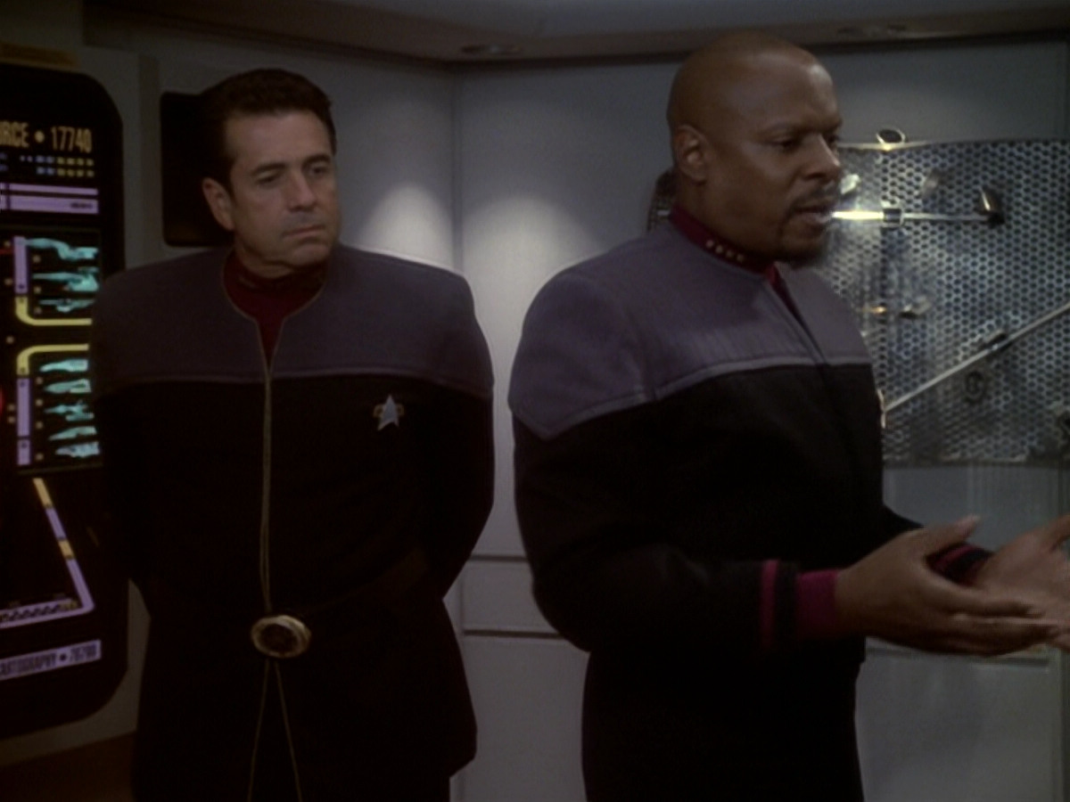 extant_StarTrek_DS9_6x05-FavorTheBold_02973.jpg