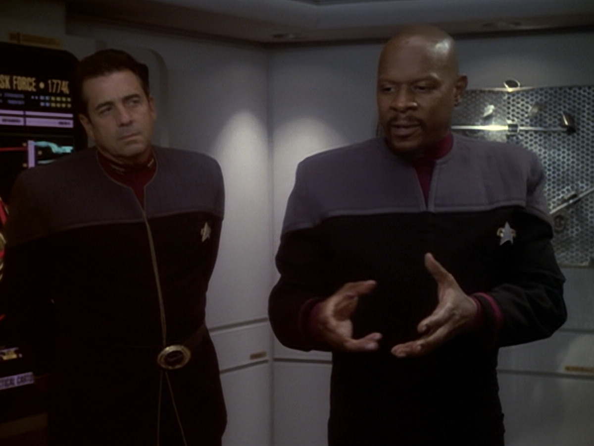 extant_StarTrek_DS9_6x05-FavorTheBold_02976.jpg