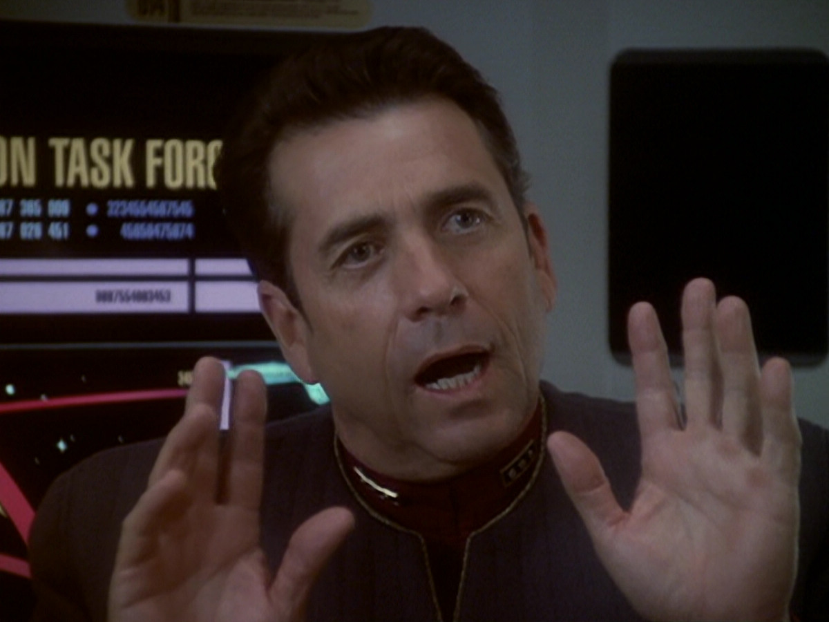 extant_StarTrek_DS9_6x05-FavorTheBold_02981.jpg