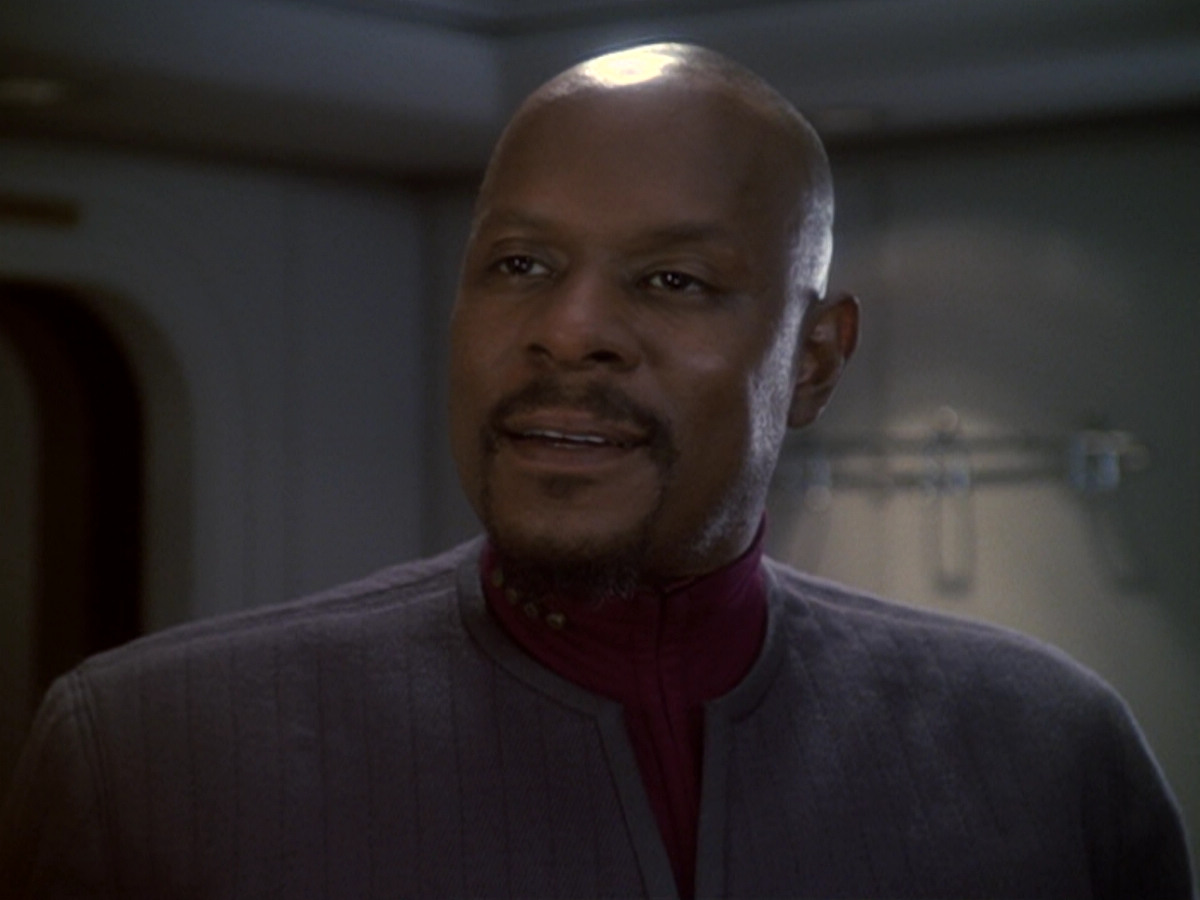 extant_StarTrek_DS9_6x05-FavorTheBold_02986.jpg
