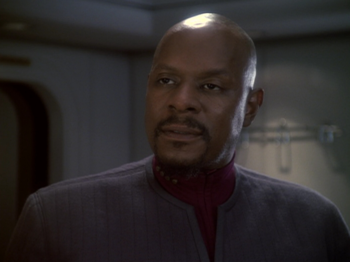 extant_StarTrek_DS9_6x05-FavorTheBold_02990.jpg