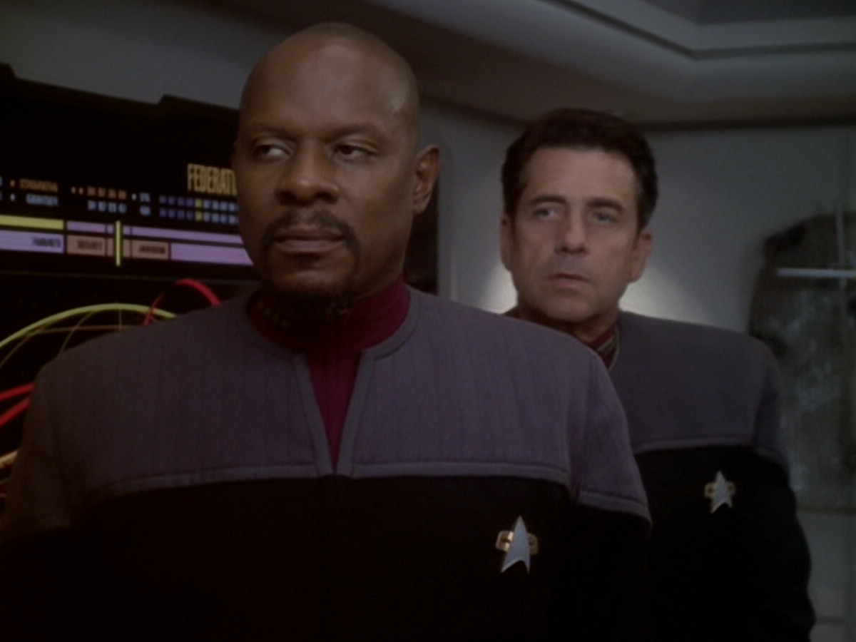 extant_StarTrek_DS9_6x05-FavorTheBold_03014.jpg