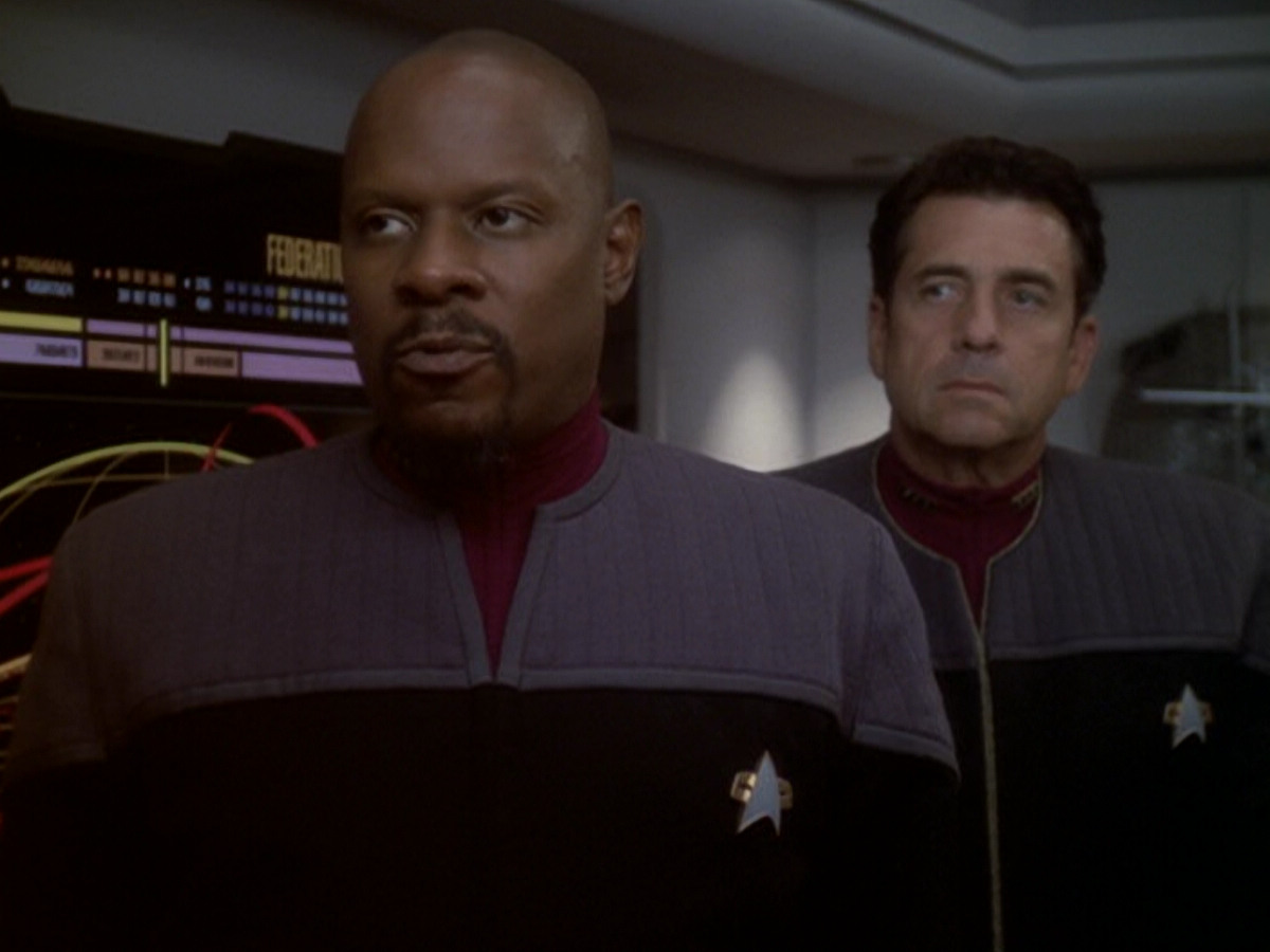 extant_StarTrek_DS9_6x05-FavorTheBold_03017.jpg