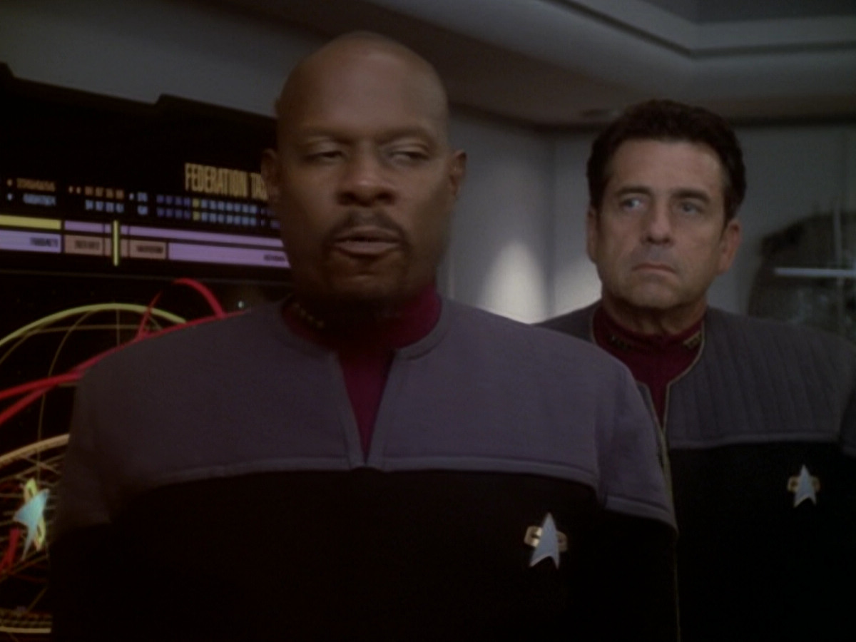 extant_StarTrek_DS9_6x05-FavorTheBold_03021.jpg