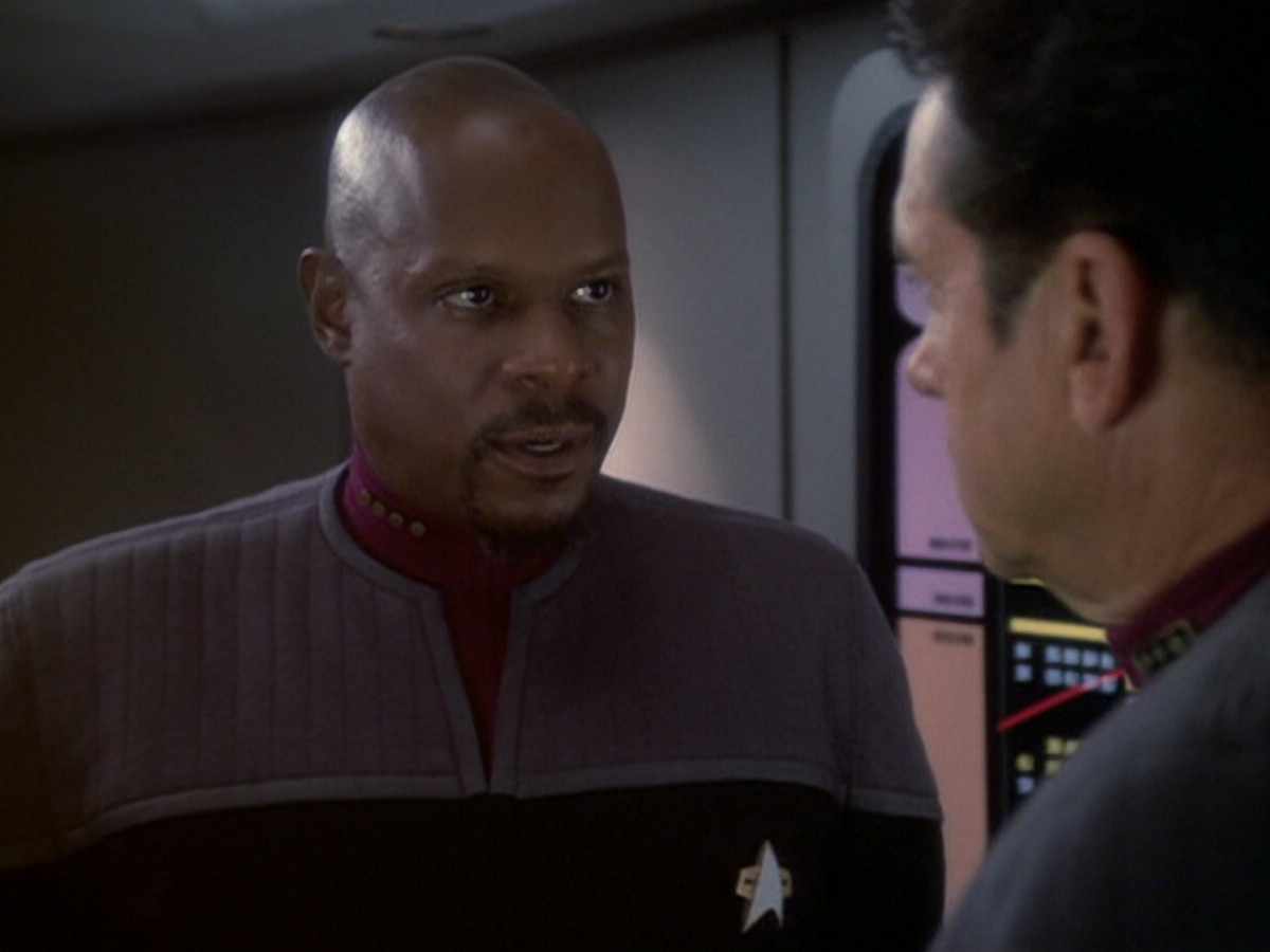 extant_StarTrek_DS9_6x05-FavorTheBold_03027.jpg