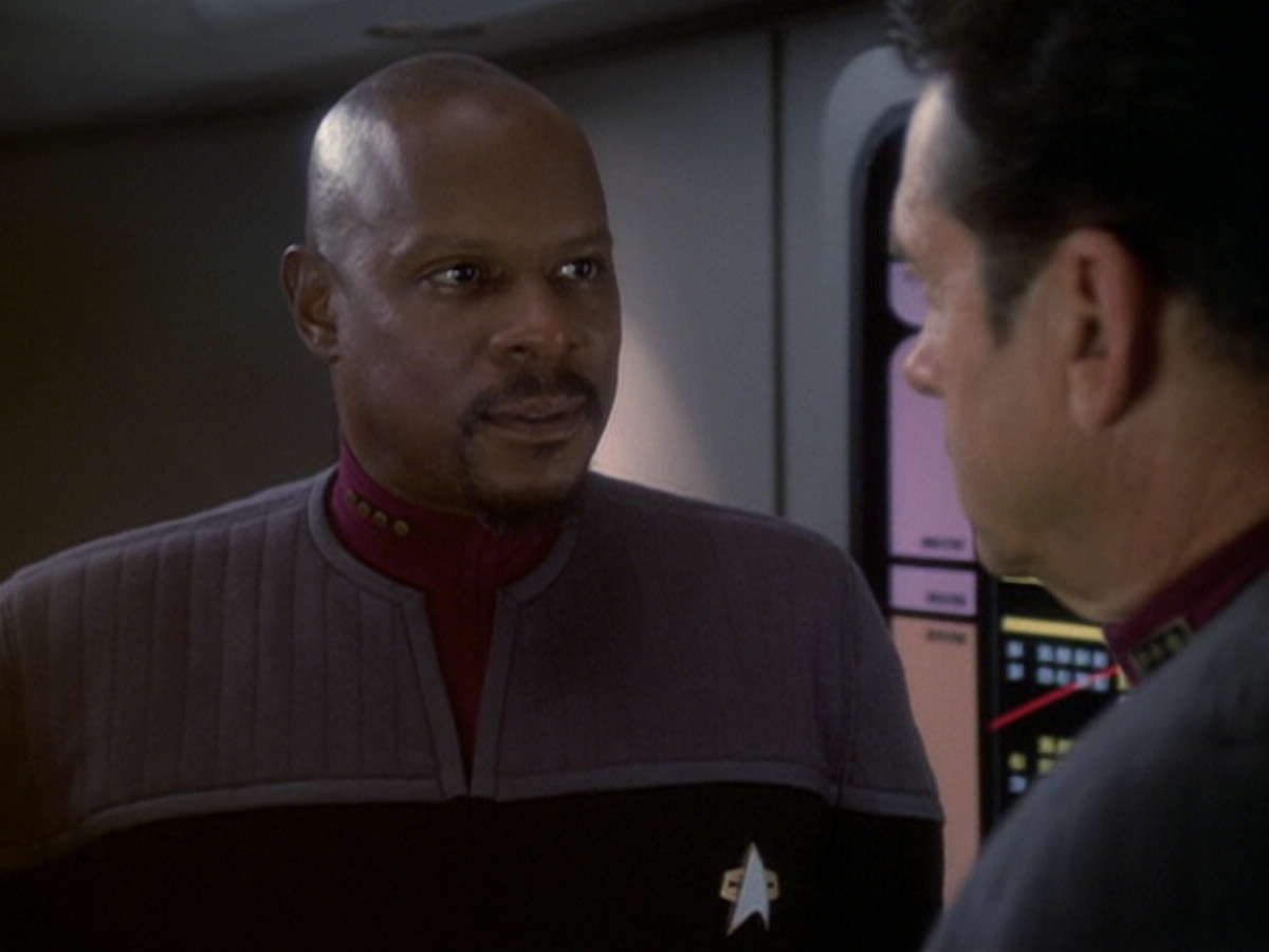 extant_StarTrek_DS9_6x05-FavorTheBold_03028.jpg