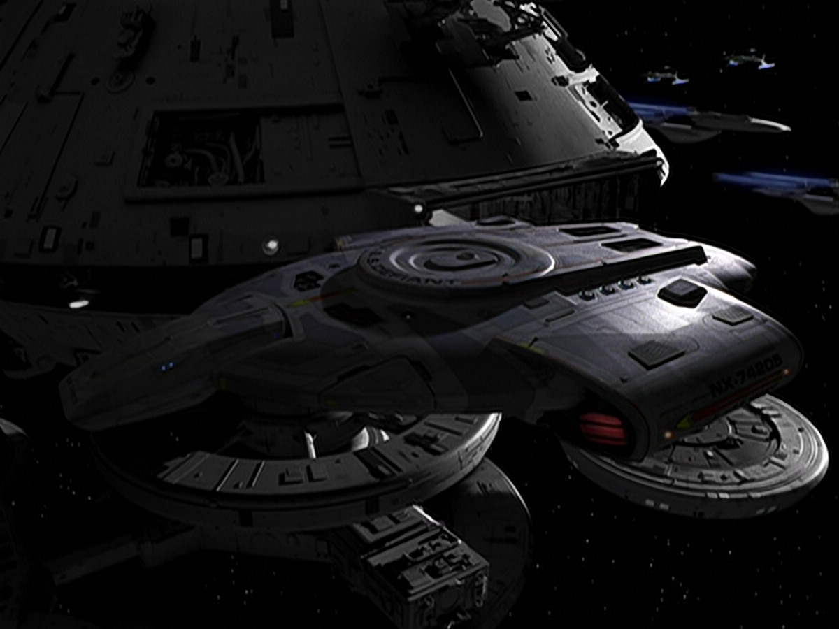 extant_StarTrek_DS9_6x05-FavorTheBold_03036.jpg