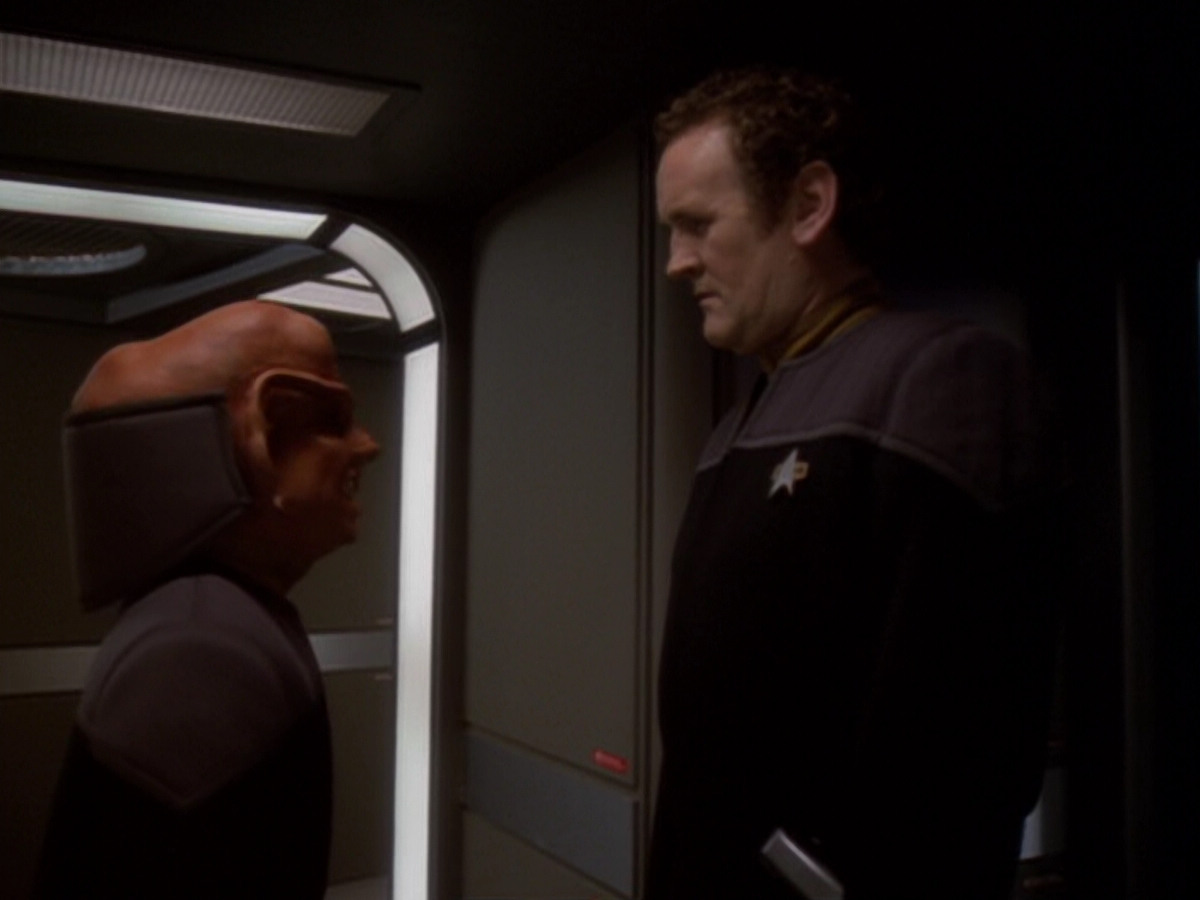extant_StarTrek_DS9_6x05-FavorTheBold_03052.jpg