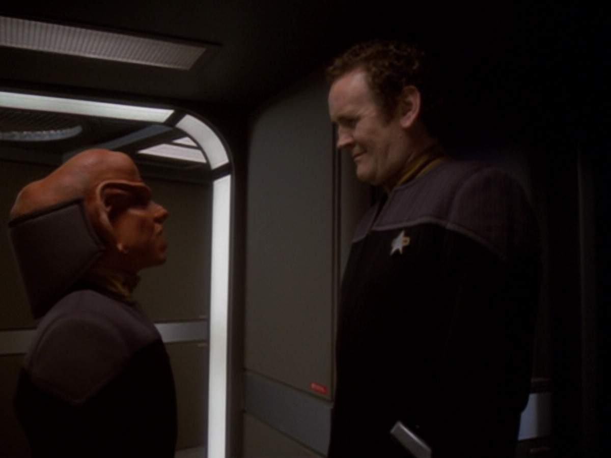 extant_StarTrek_DS9_6x05-FavorTheBold_03054.jpg