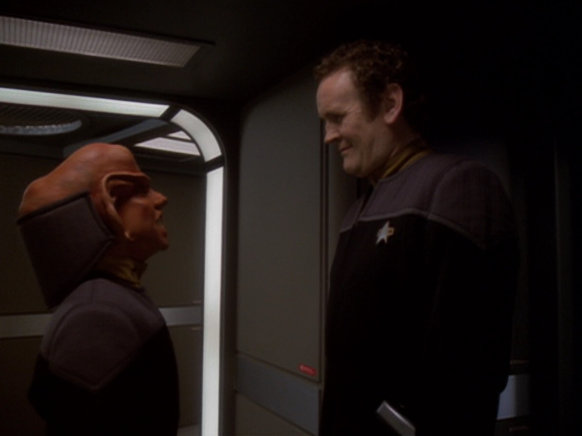 extant_StarTrek_DS9_6x05-FavorTheBold_03055.jpg