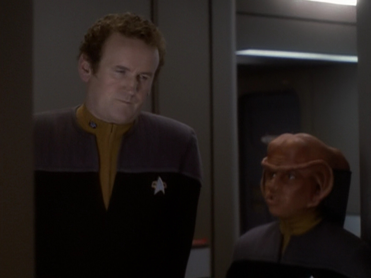 extant_StarTrek_DS9_6x05-FavorTheBold_03078.jpg