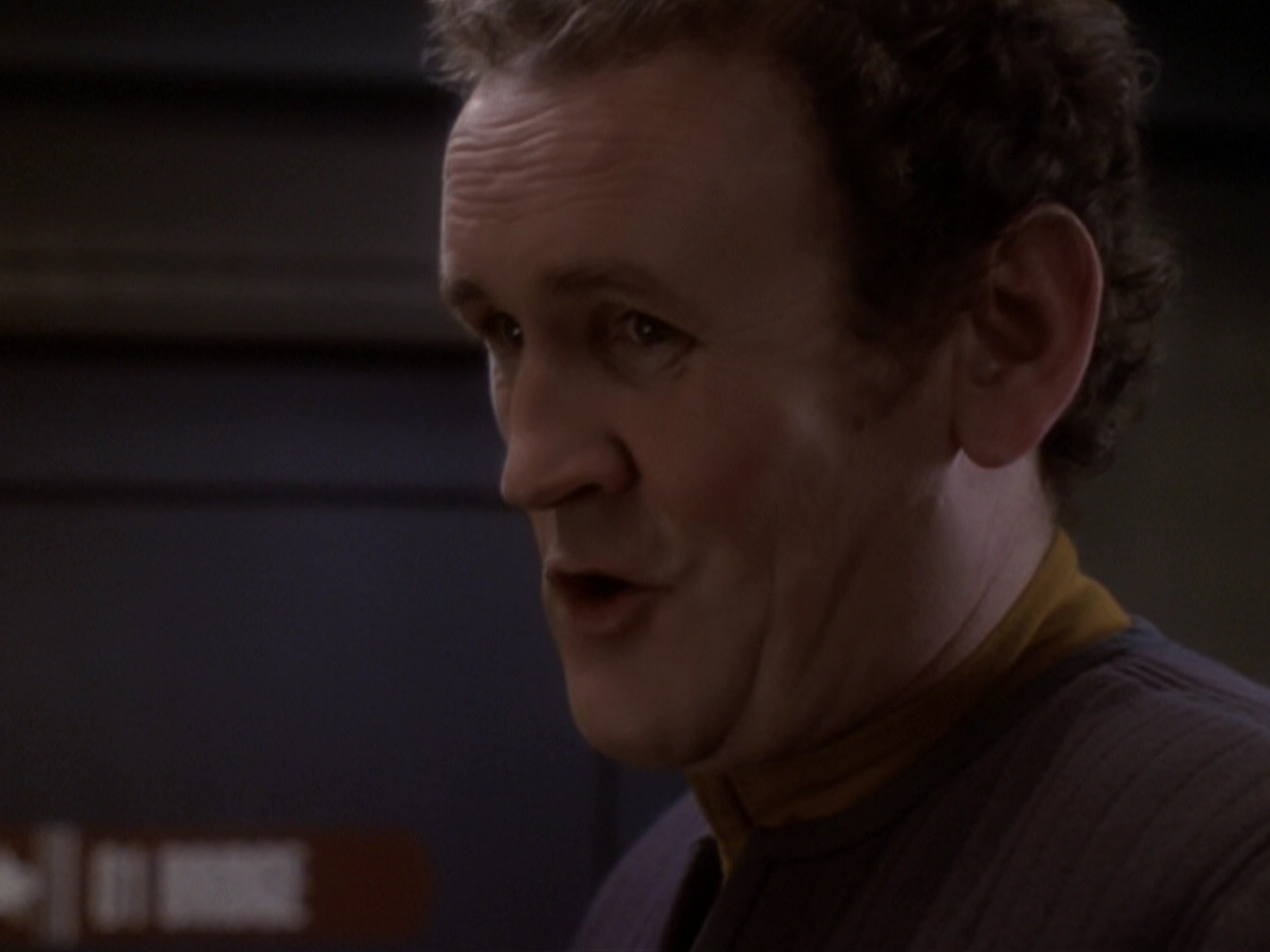 extant_StarTrek_DS9_6x05-FavorTheBold_03089.jpg