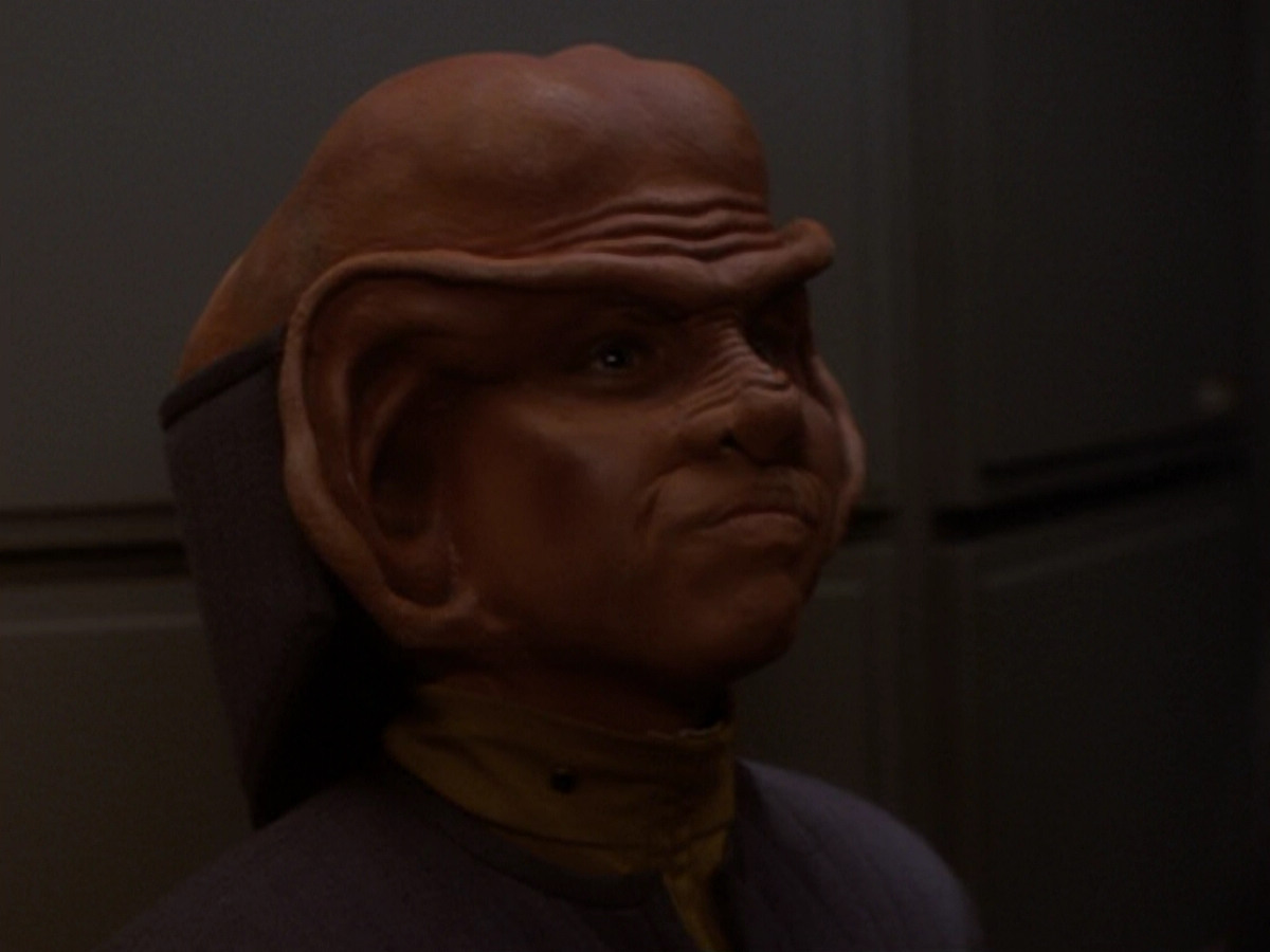 extant_StarTrek_DS9_6x05-FavorTheBold_03092.jpg