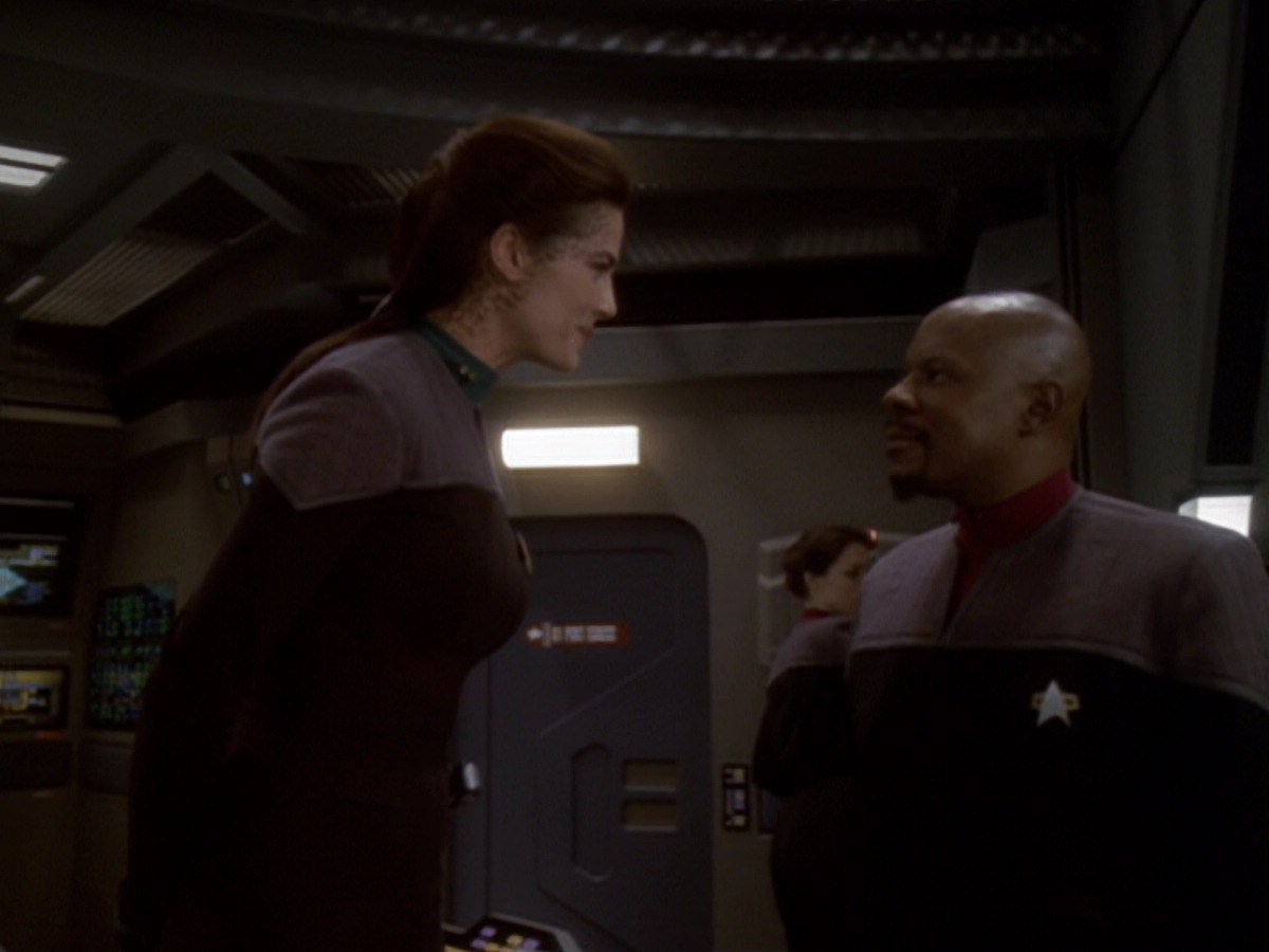 extant_StarTrek_DS9_6x05-FavorTheBold_03111.jpg