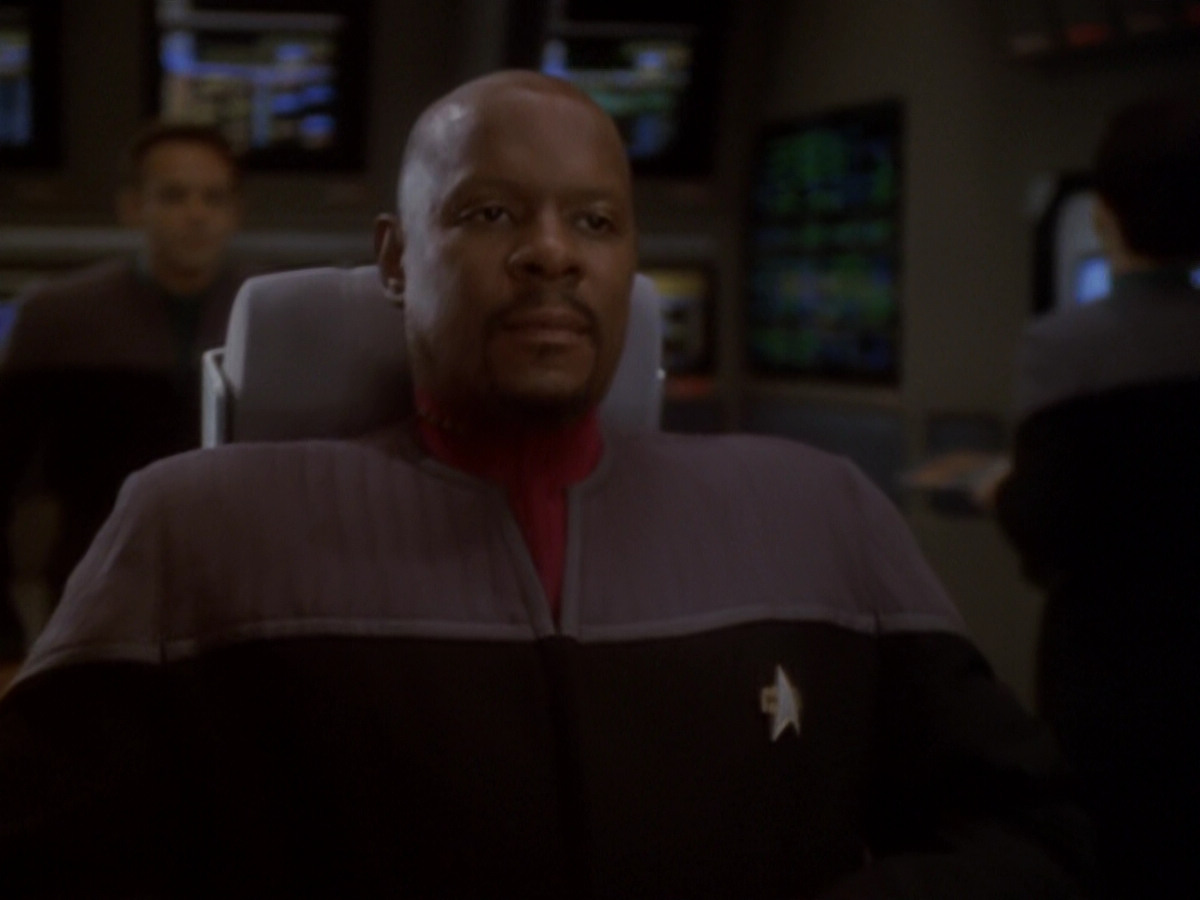 extant_StarTrek_DS9_6x05-FavorTheBold_03121.jpg