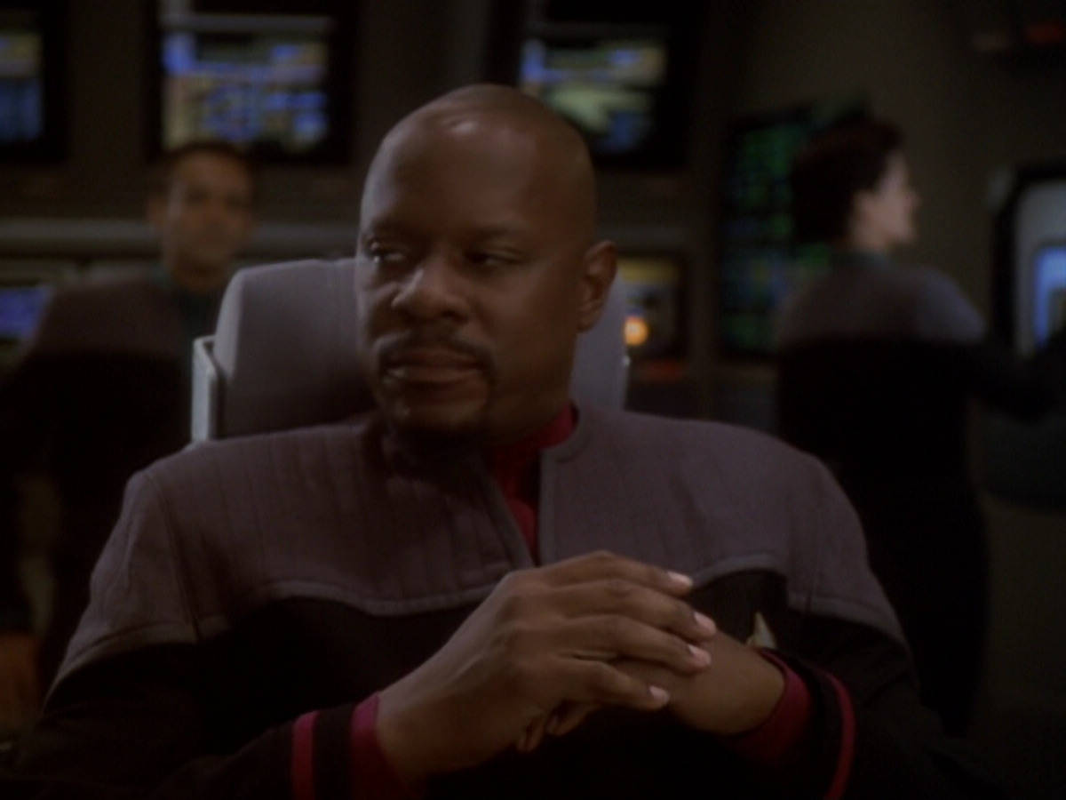 extant_StarTrek_DS9_6x05-FavorTheBold_03124.jpg