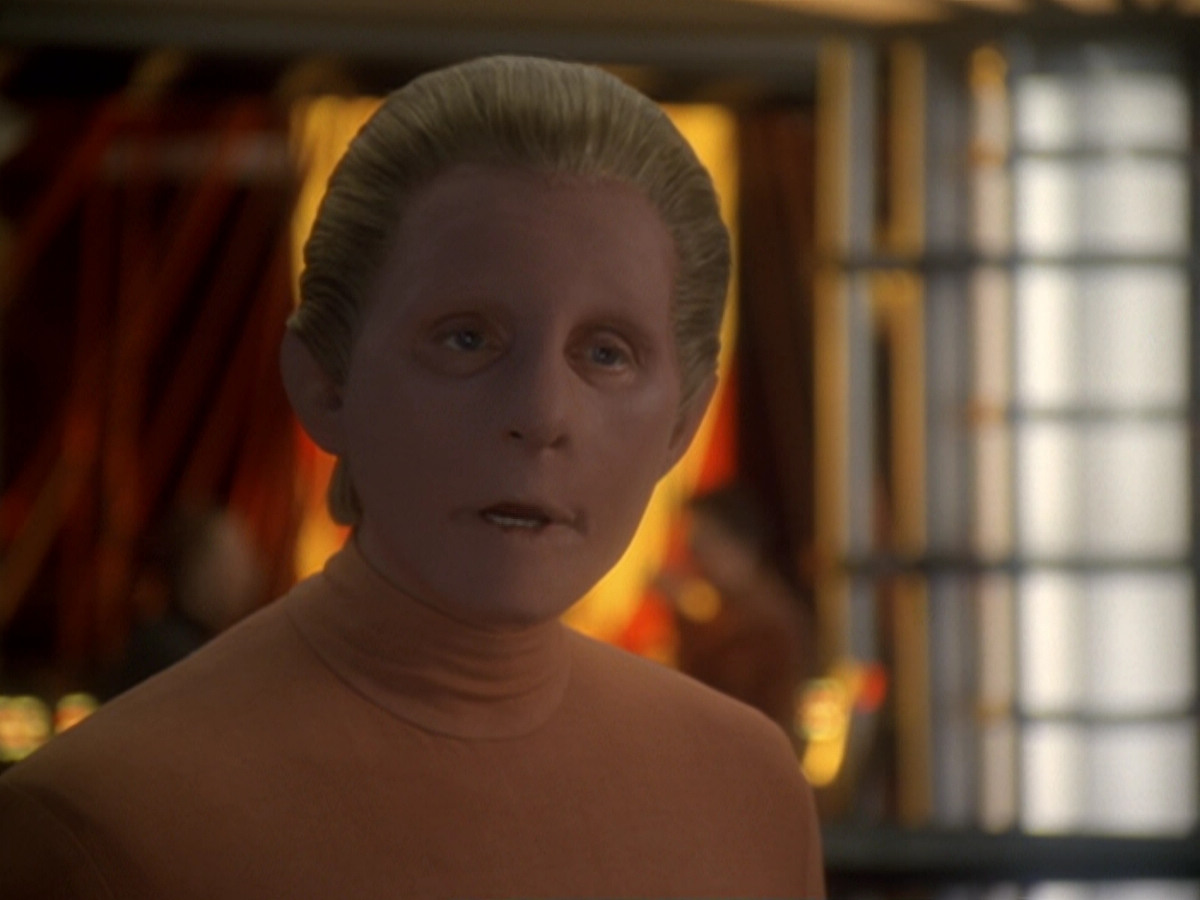 extant_StarTrek_DS9_6x05-FavorTheBold_03473.jpg