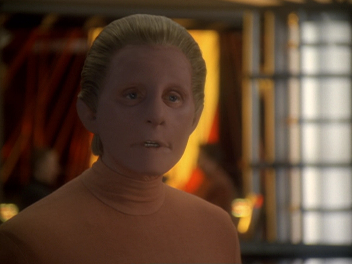 extant_StarTrek_DS9_6x05-FavorTheBold_03479.jpg