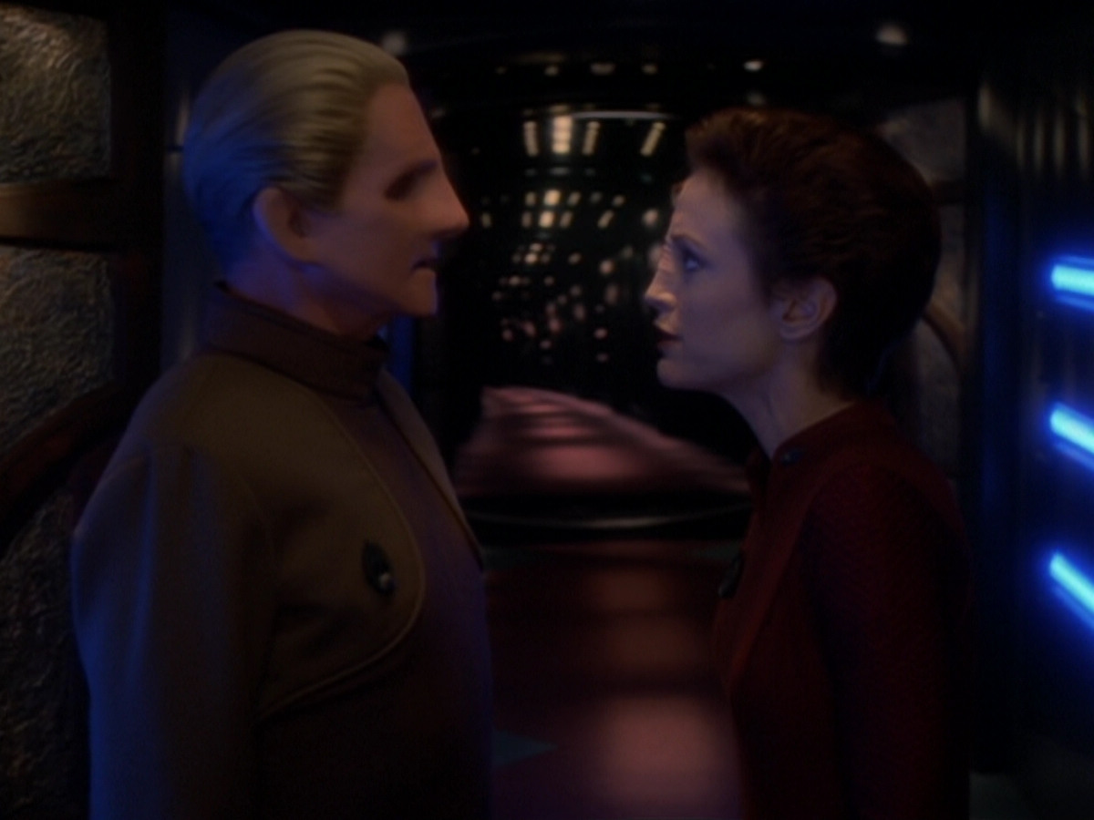 extant_StarTrek_DS9_6x05-FavorTheBold_03561.jpg